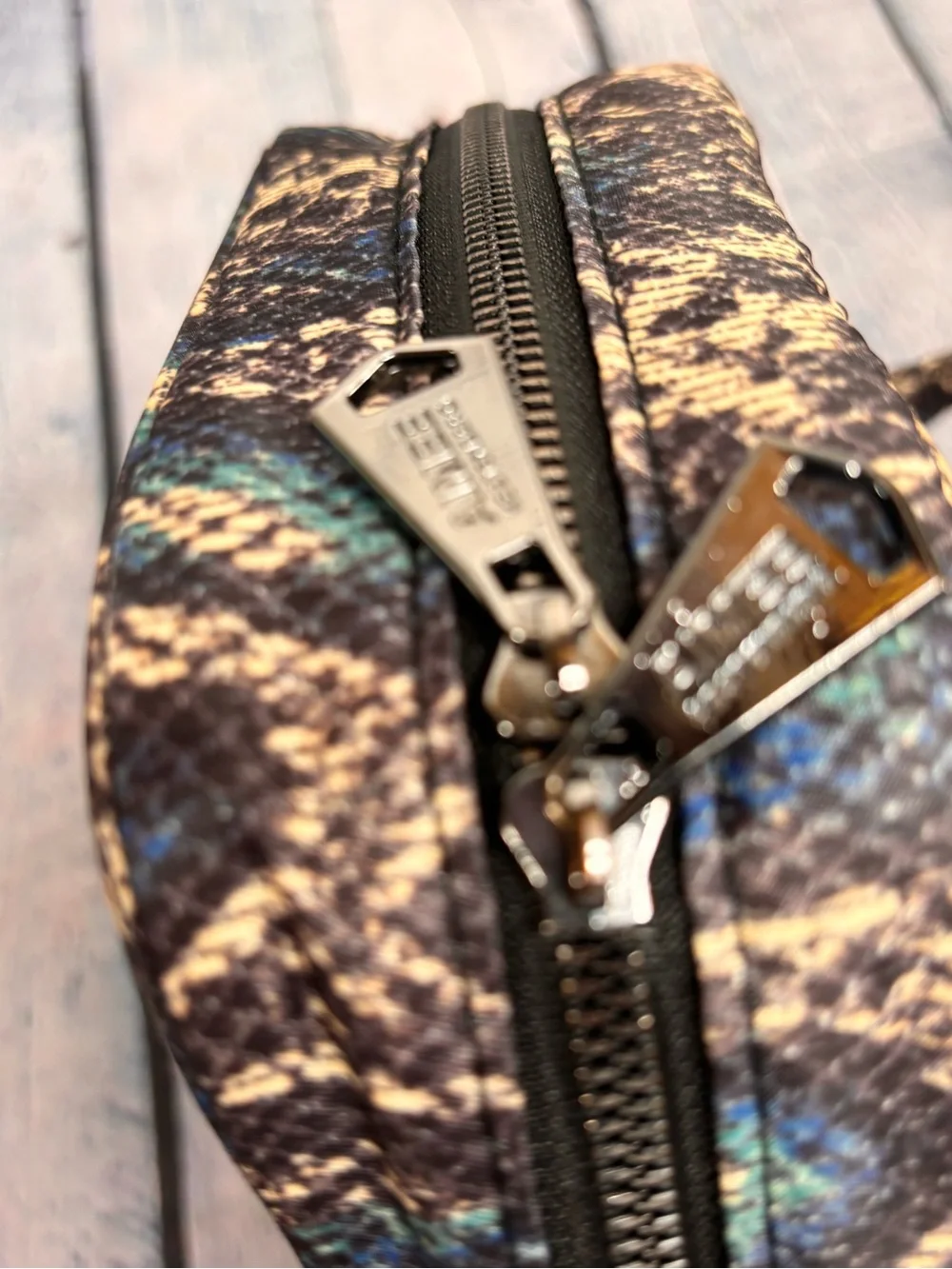 Aimee Kestenberg Blue Tan Snakeskin Print Hanging Travel Toiletry Cosmetic Bag